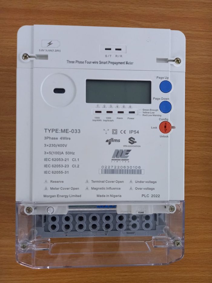 Three-phase smart prepayment meter hardware